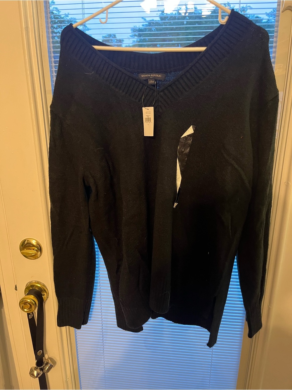 Banana Republic Women’s Black V-Neck Sweater